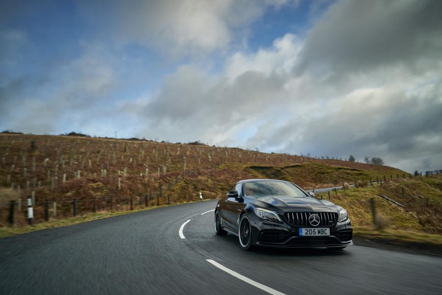  Mercedes-AMG C63 S Coupe (C205) 2018 года  (UK) (фото 3 из 40)